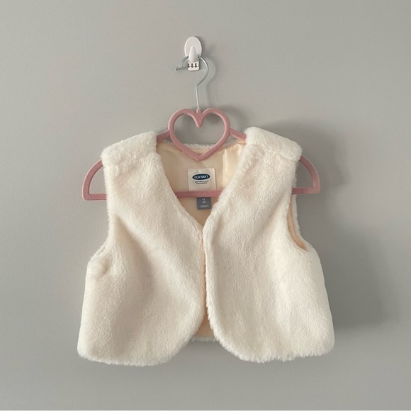 Fur Vest Old Navy - Picture 1 of 9
